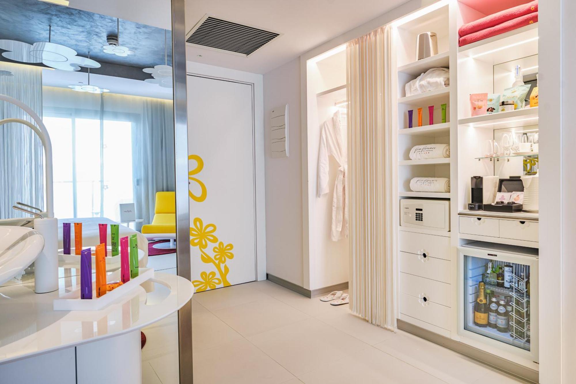 Five Flowers Hotel Formentera, Member Of Melia Collection Es Pujols Eksteriør bilde